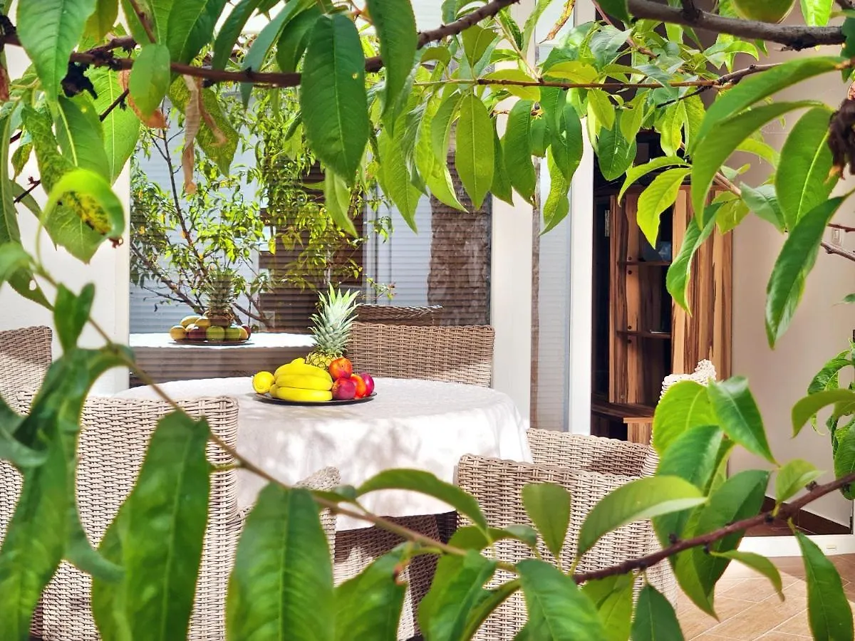 Apartment Holiday House Dora Punat