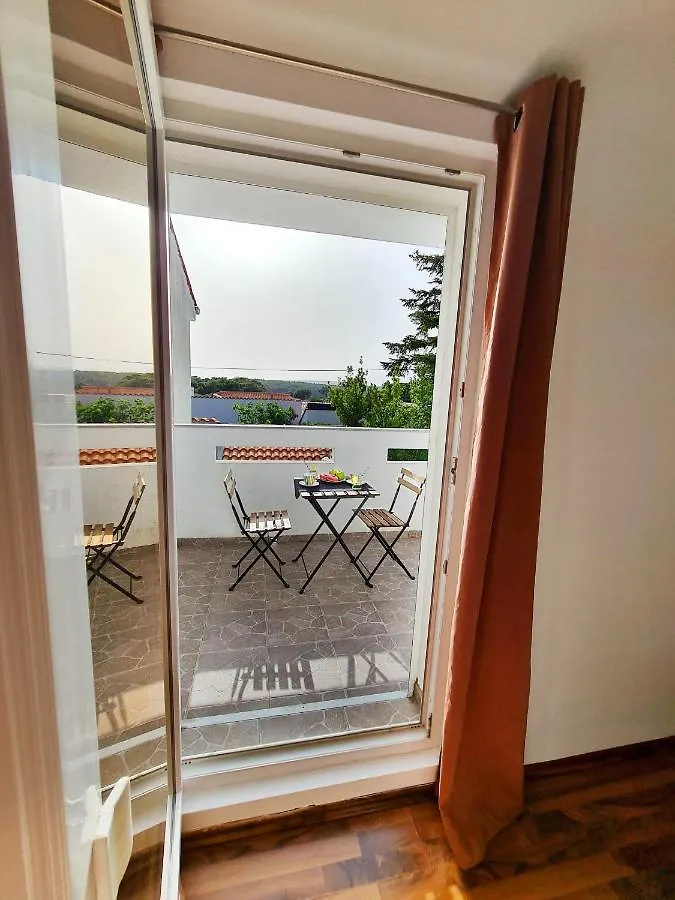Apartment Holiday House Dora Punat
