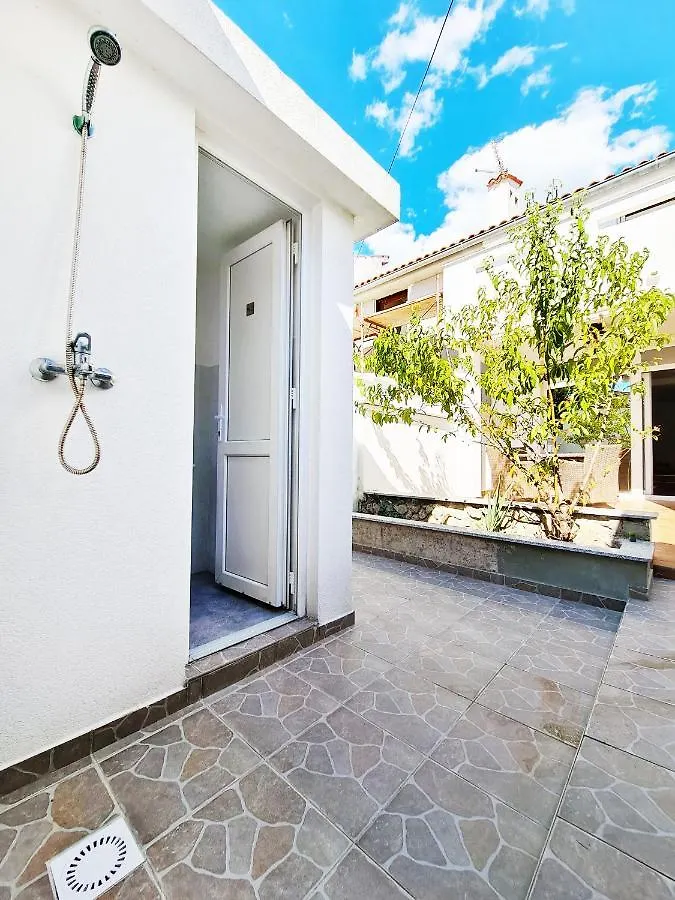 Holiday House Dora Punat Apartment